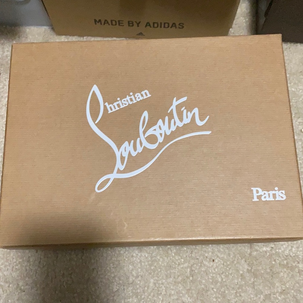 Authentic Christian Louboutin So Kate’s 120 Patent